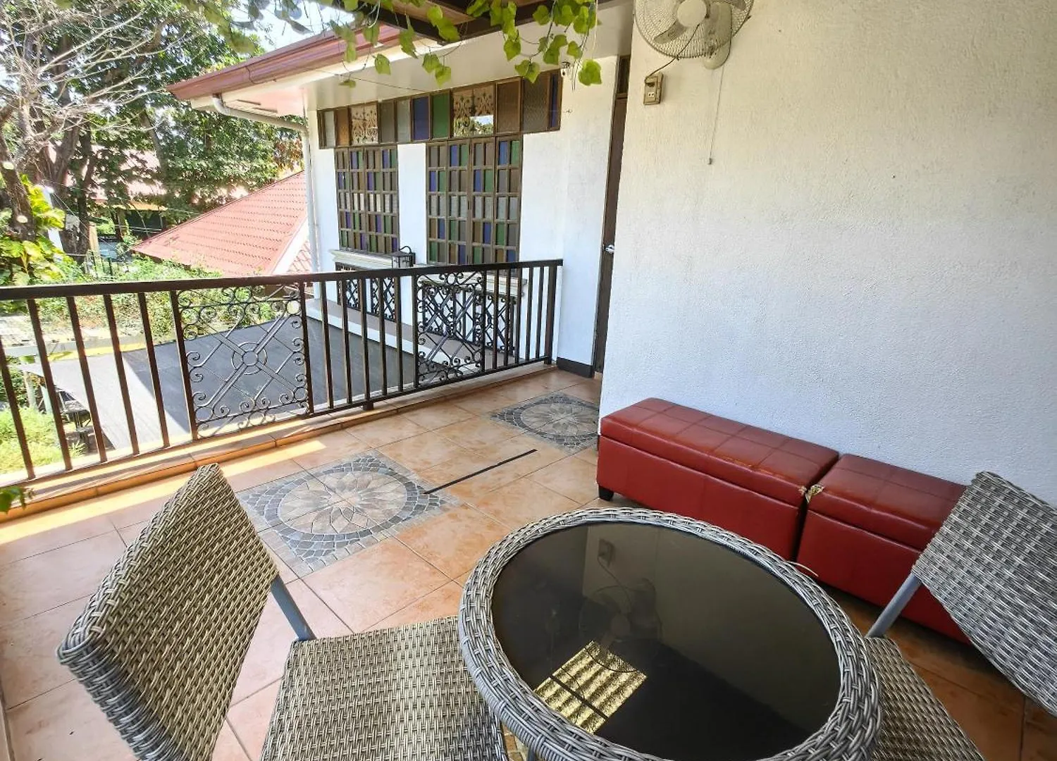 Gæstehus Cozy Las Pinas Haven With Big Garden, Pet Friendly - Near Super Market And The Airport